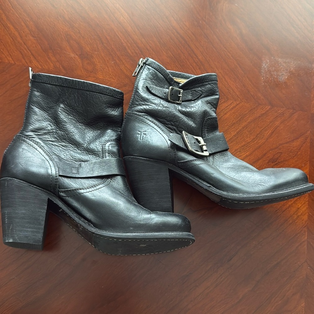 Womens Frye Karla Engineer Black Ankle Boots Size 6